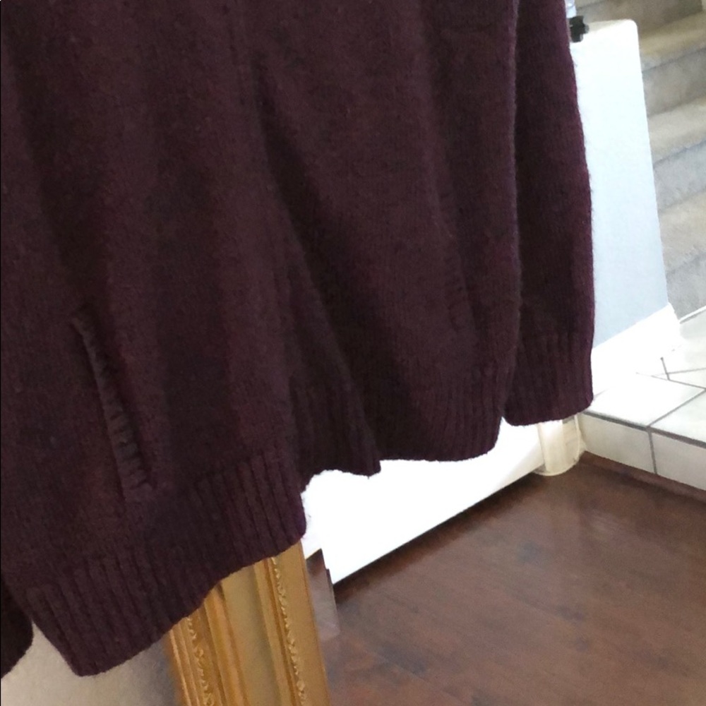 Sweater - Picture 3 of 5